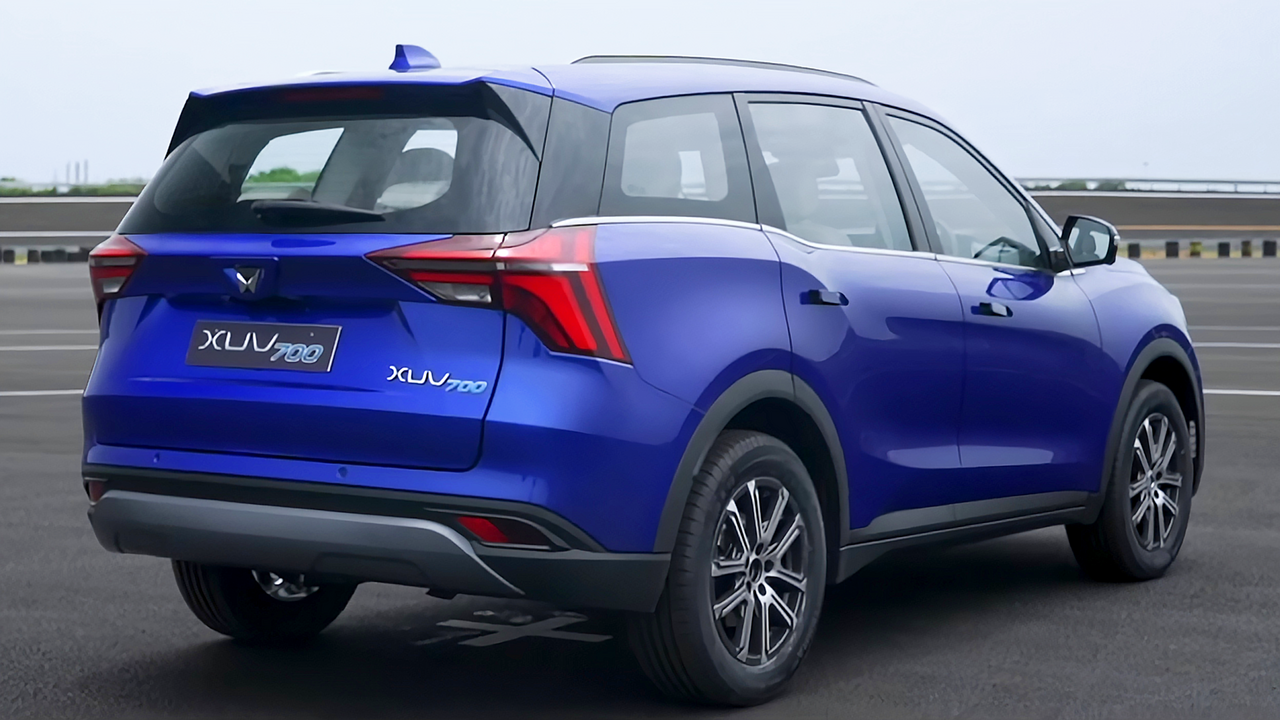 Mahindra XUV700 rear view